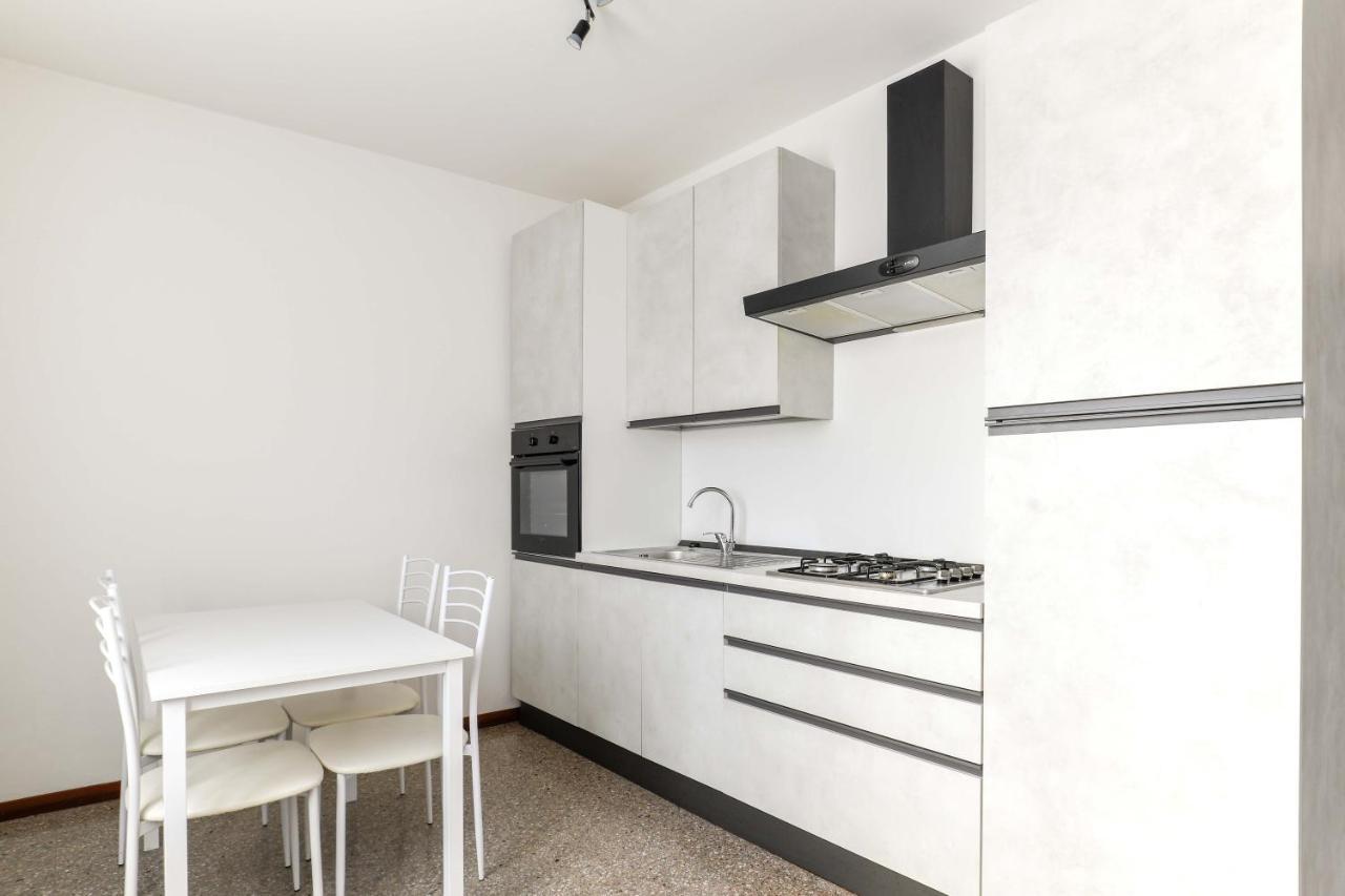 Ferienwohnung Sole Albano Sant'alessandro Exterior foto